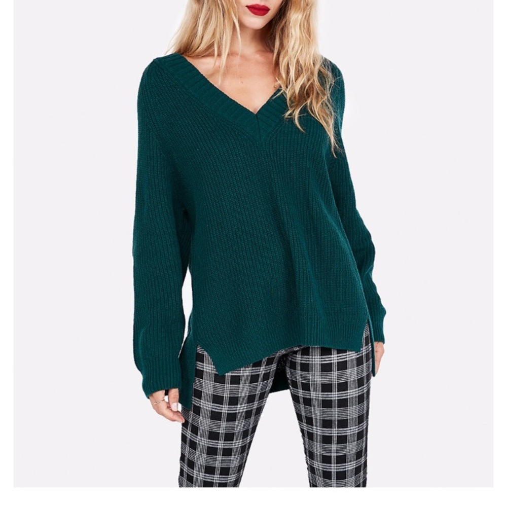 Express Oversized Shaker Knit V-Neck Sweater